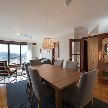 Lovelystay - Charming 3Br Flat W/ Free Parking In Devesas ヴィラ・ノヴァ・デ・ガイア エクステリア 写真