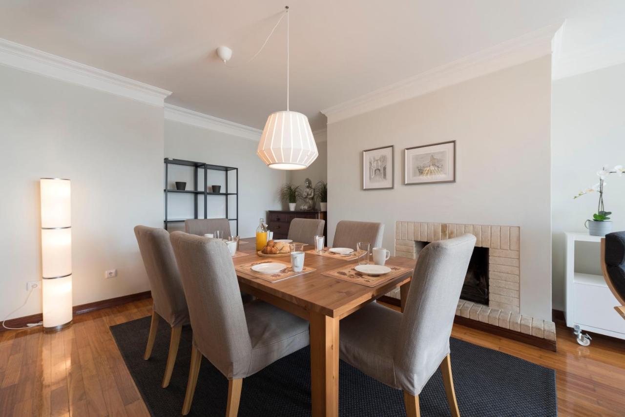 Lovelystay - Charming 3Br Flat W/ Free Parking In Devesas ヴィラ・ノヴァ・デ・ガイア エクステリア 写真