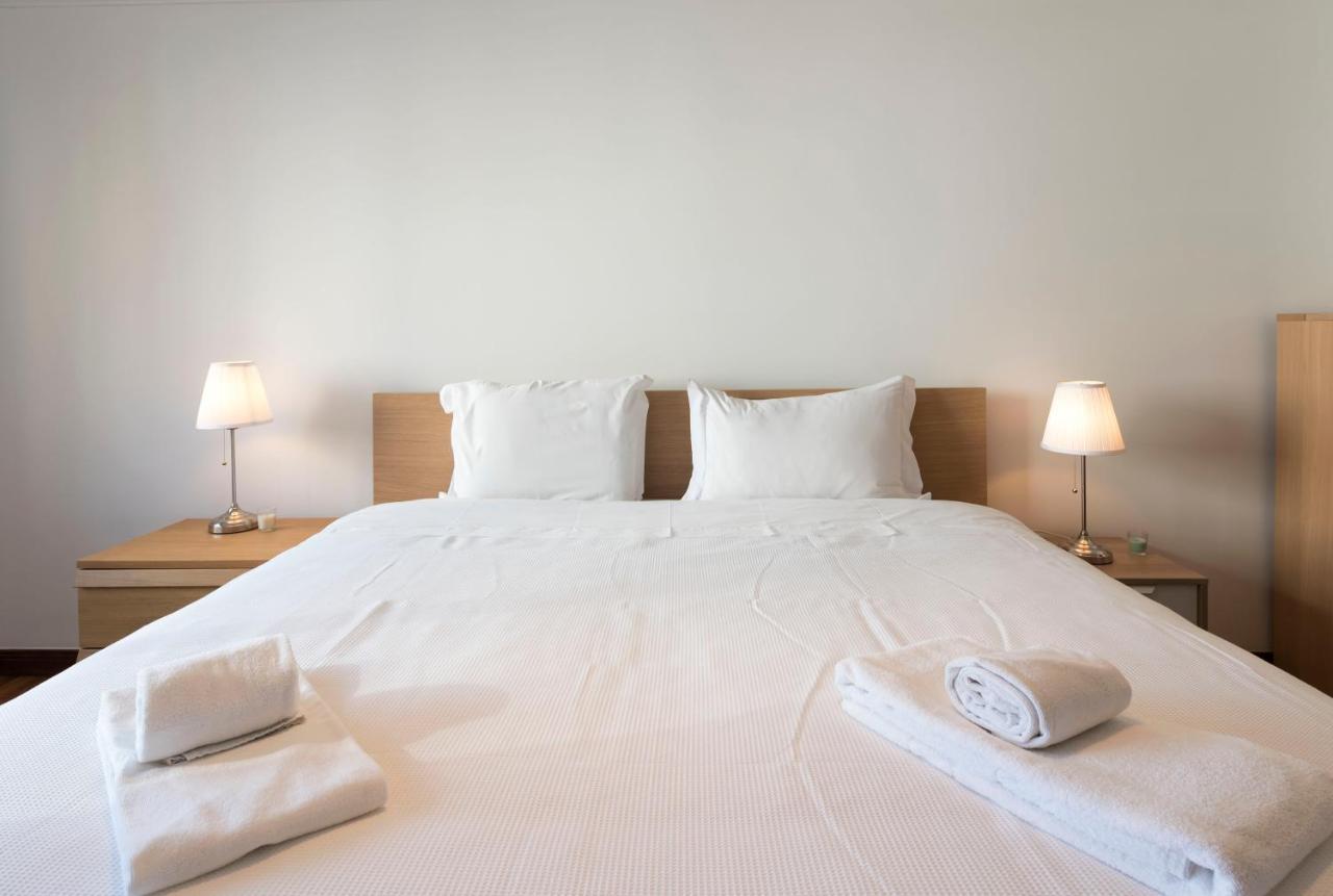Lovelystay - Charming 3Br Flat W/ Free Parking In Devesas ヴィラ・ノヴァ・デ・ガイア エクステリア 写真