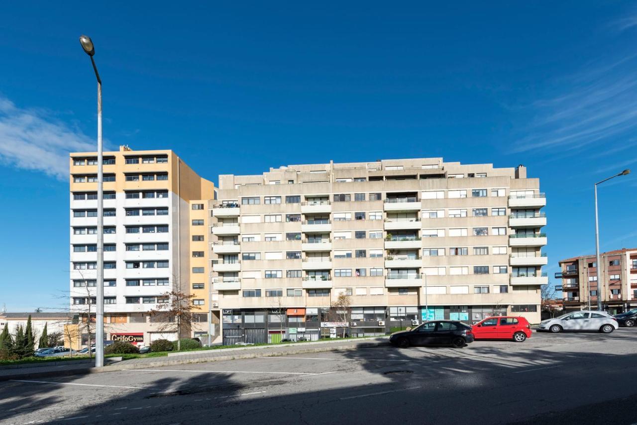 Lovelystay - Charming 3Br Flat W/ Free Parking In Devesas ヴィラ・ノヴァ・デ・ガイア エクステリア 写真